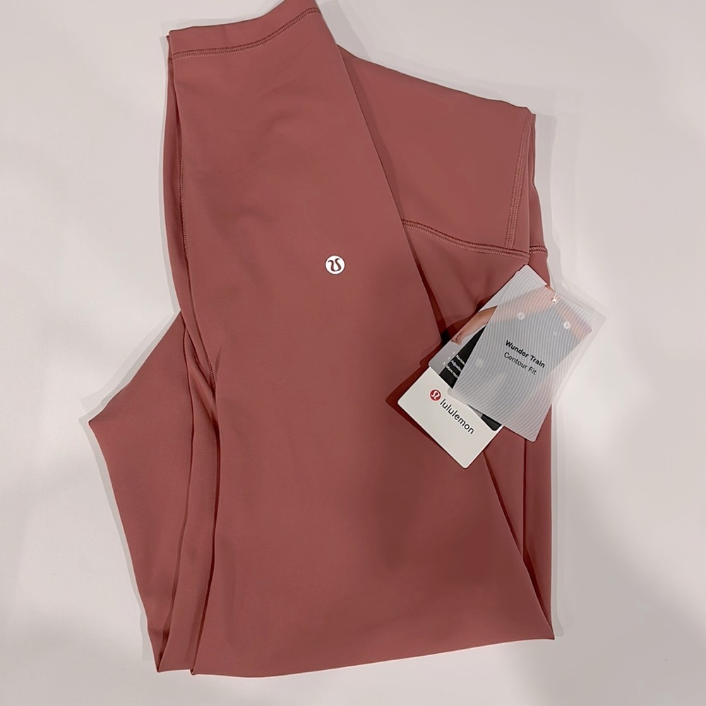 NWT lululemon wunder train